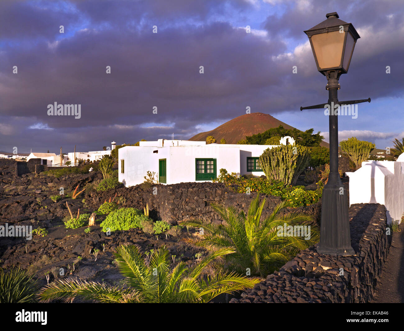 Cesar Manrique Haus und Garten bei Sonnenuntergang in Lanzarote-Kanarische Inseln-Spanien Stockfoto