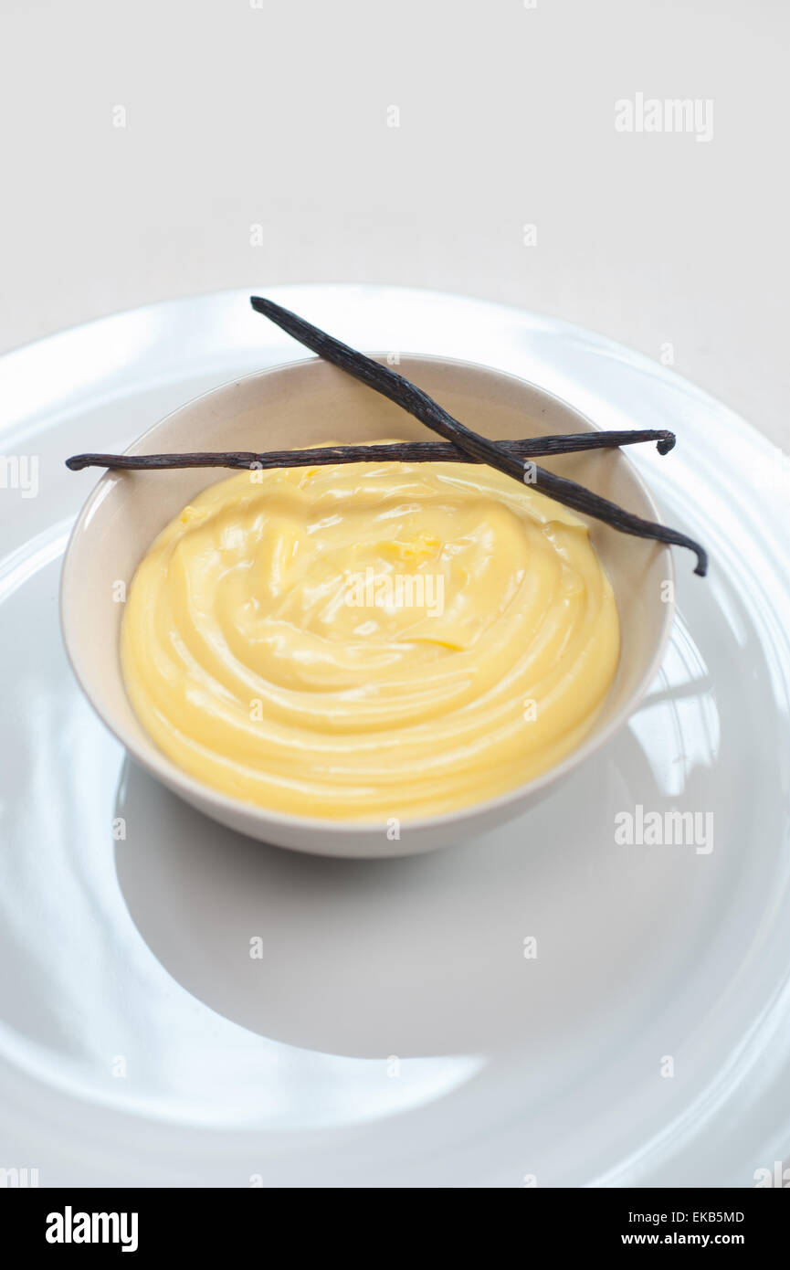Vanille Pudding Konditorcreme mit Samen-sticks Stockfoto