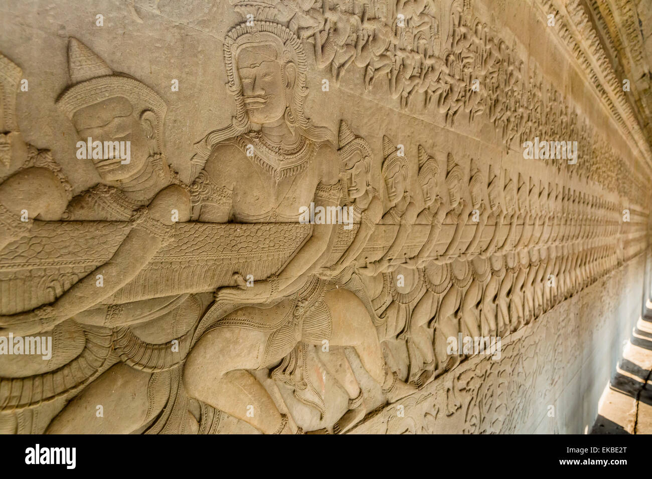 Relief-Schnitzereien aus Churning des Meeres von Milch Mythos, Angkor Wat, Angkor, UNESCO, Siem Reap, Kambodscha, Indochina, Asien Stockfoto