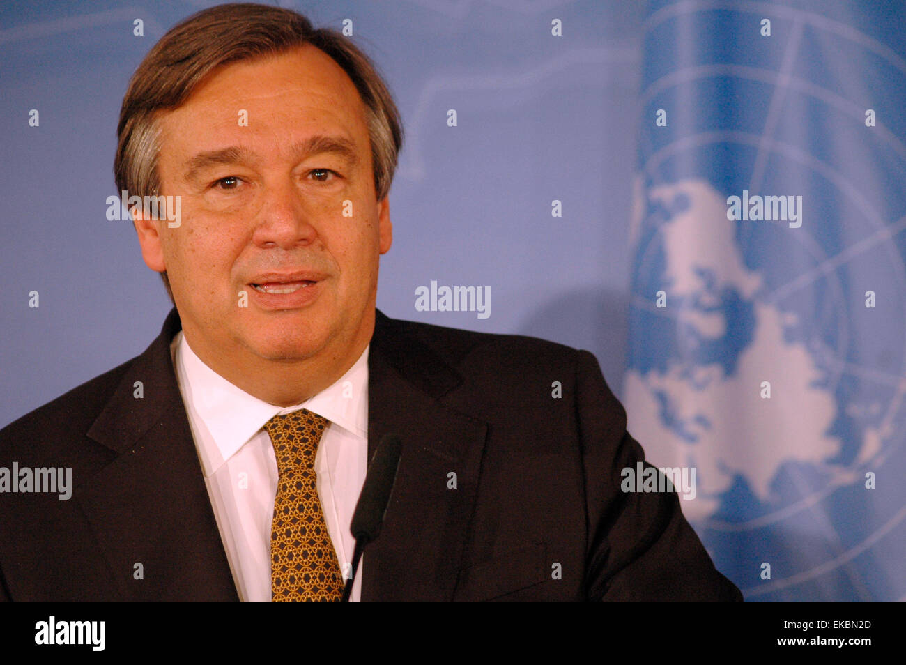 17. Mai 2006 - BERLIN: António Guterres (Hochkommissar der Vereinten Nationen) auf einer Pressekonferenz im Auswärtigen Amt Stockfoto