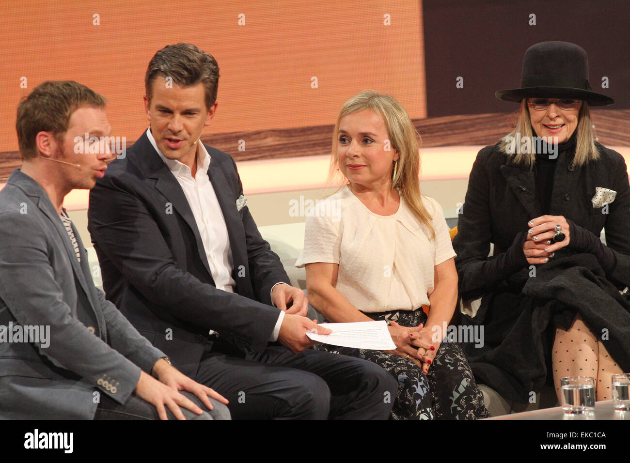 Deutschen ZDF-TV-show "Wetten, dass...." Messehalle 1 auf der Messe Erfurt Featuring: Markus Lanz, Ralf Schmitz, Chris Tine Urspruch, Diane Keaton wo: Erfurt, Deutschland: 5. Oktober 2014 Stockfoto