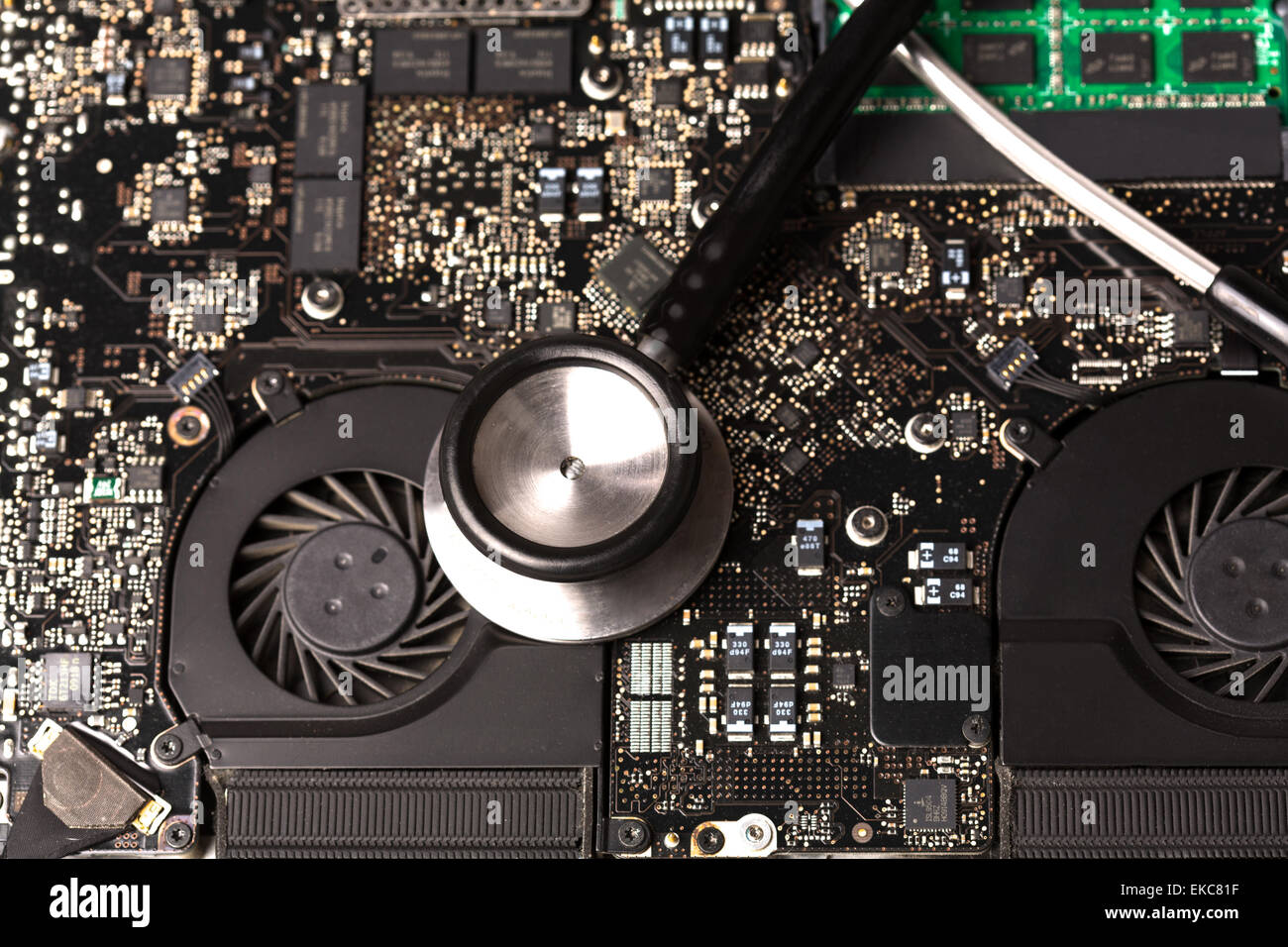 Motherboard health check Fotos und Bildmaterial in hoher Auflösung