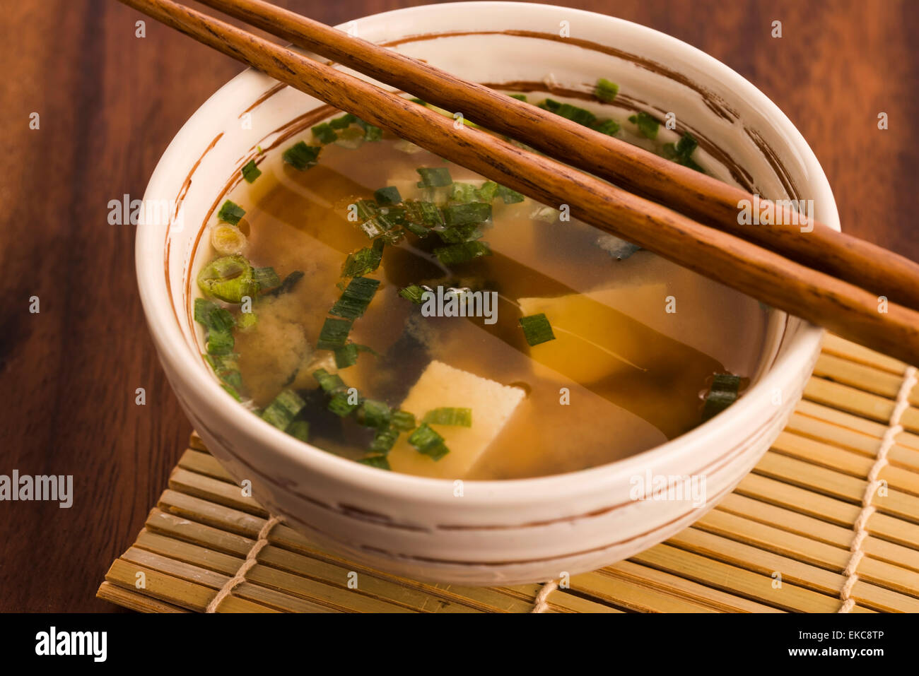 Miso suppe mit tofu -Fotos und -Bildmaterial in hoher Auflösung – Alamy