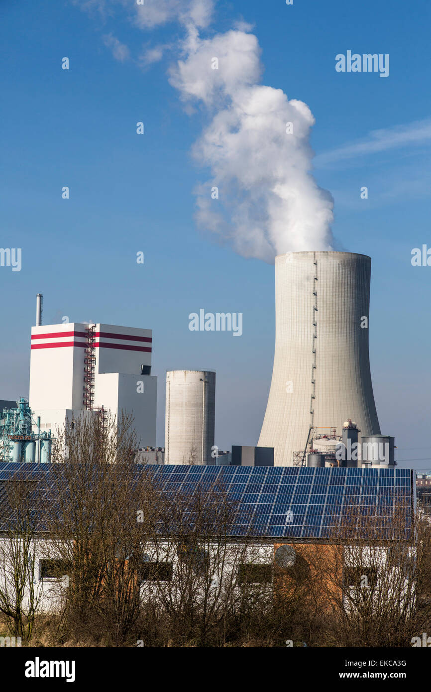 Kohle-Kraftwerk Lünen, Deutschland, betrieben von Trianel, am Datteln-Hamm-Kanal, produziert es Strom und Fernwärme Stockfoto
