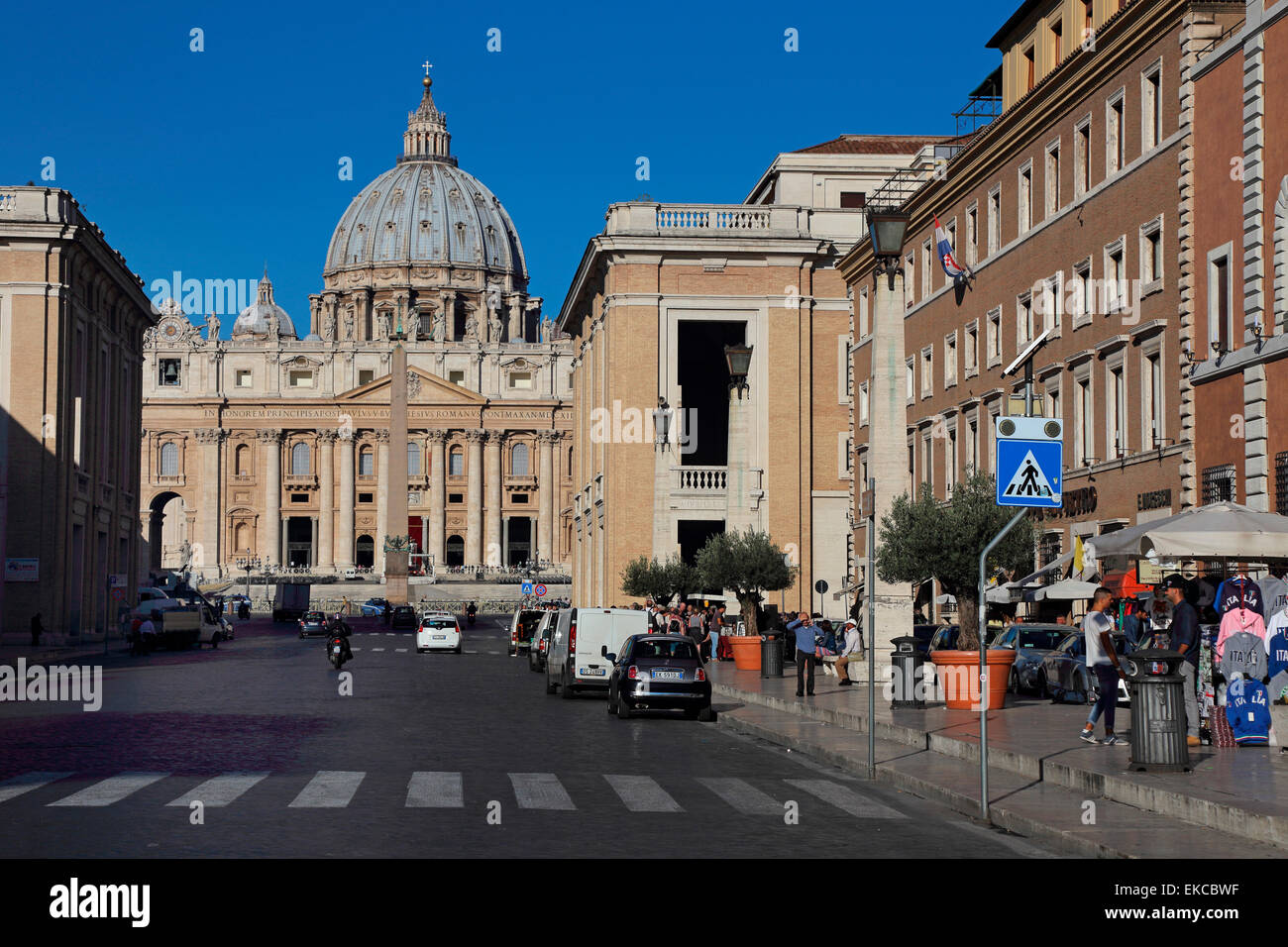 Italien Rom päpstliche Basilika von St. Peter im Vatikan oder St. Peter's Basilica Via della Conciliazione Stockfoto