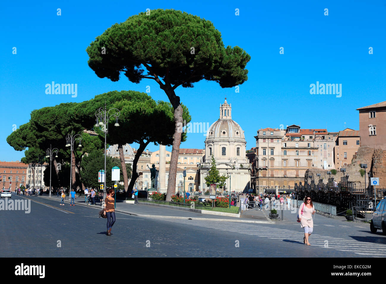 Italien Rom SS Nome di Maria Colonna Traiana Santa Maria di Loreto Piazza Foro Traiano Stockfoto