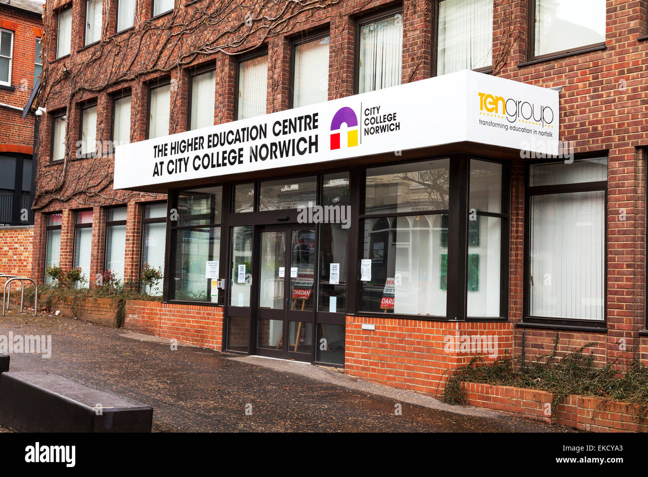 Die Hochschulbildung Zentrum am College Norwich Norfolk Gebäude Haupteingang Zeichen Fassade UK England Stadtzentrum Stockfoto