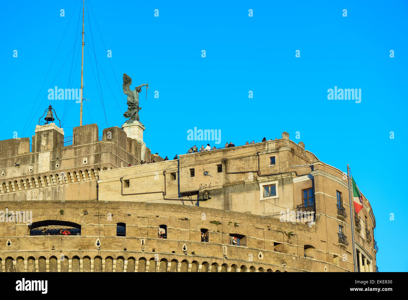 Landschaft der Engelsburg in Rom entlang des Tibers, Italien Stockfoto