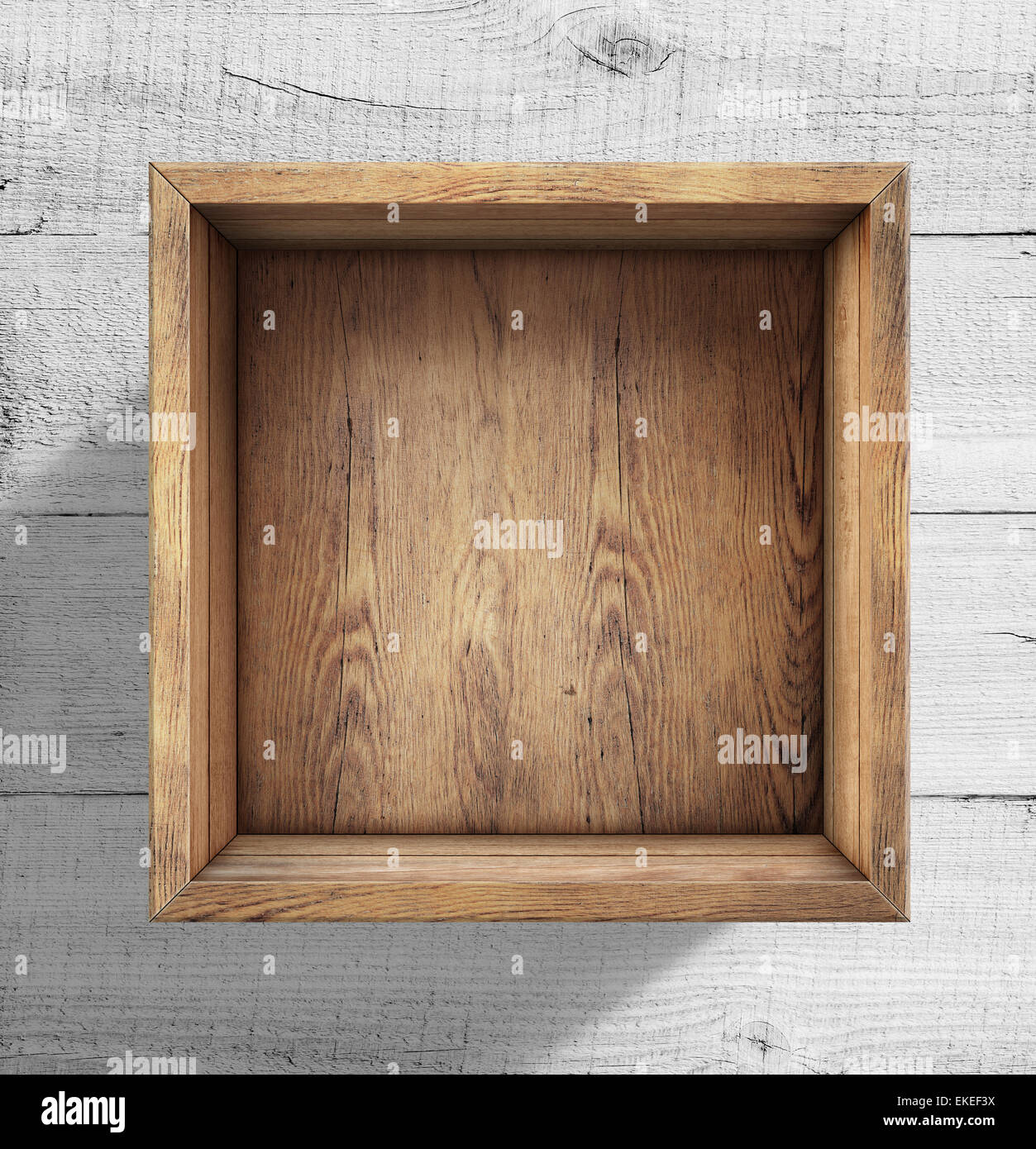Holzkiste auf weißem Holz Hintergrund Stockfoto