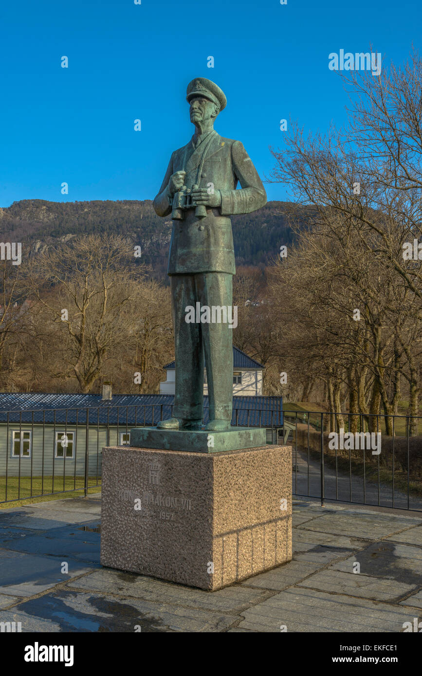 Statue von König Hakon VII. von Norwegen, in Bergen, Norwegen. Stockfoto