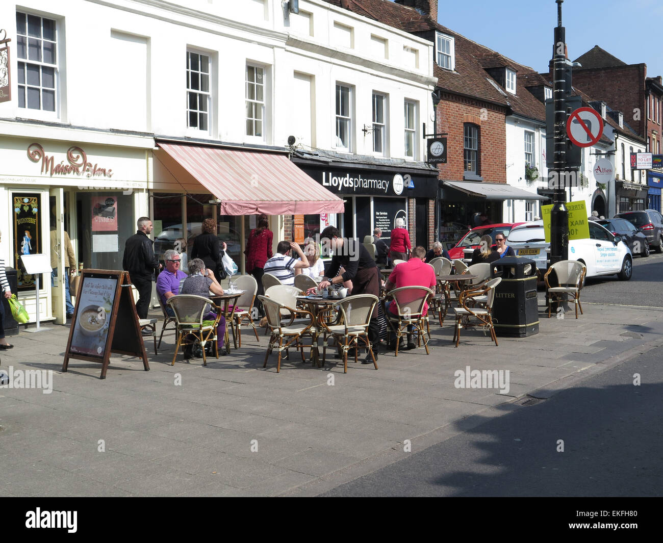 Winchester: Stadt Zentrum Straßencafé Stockfoto