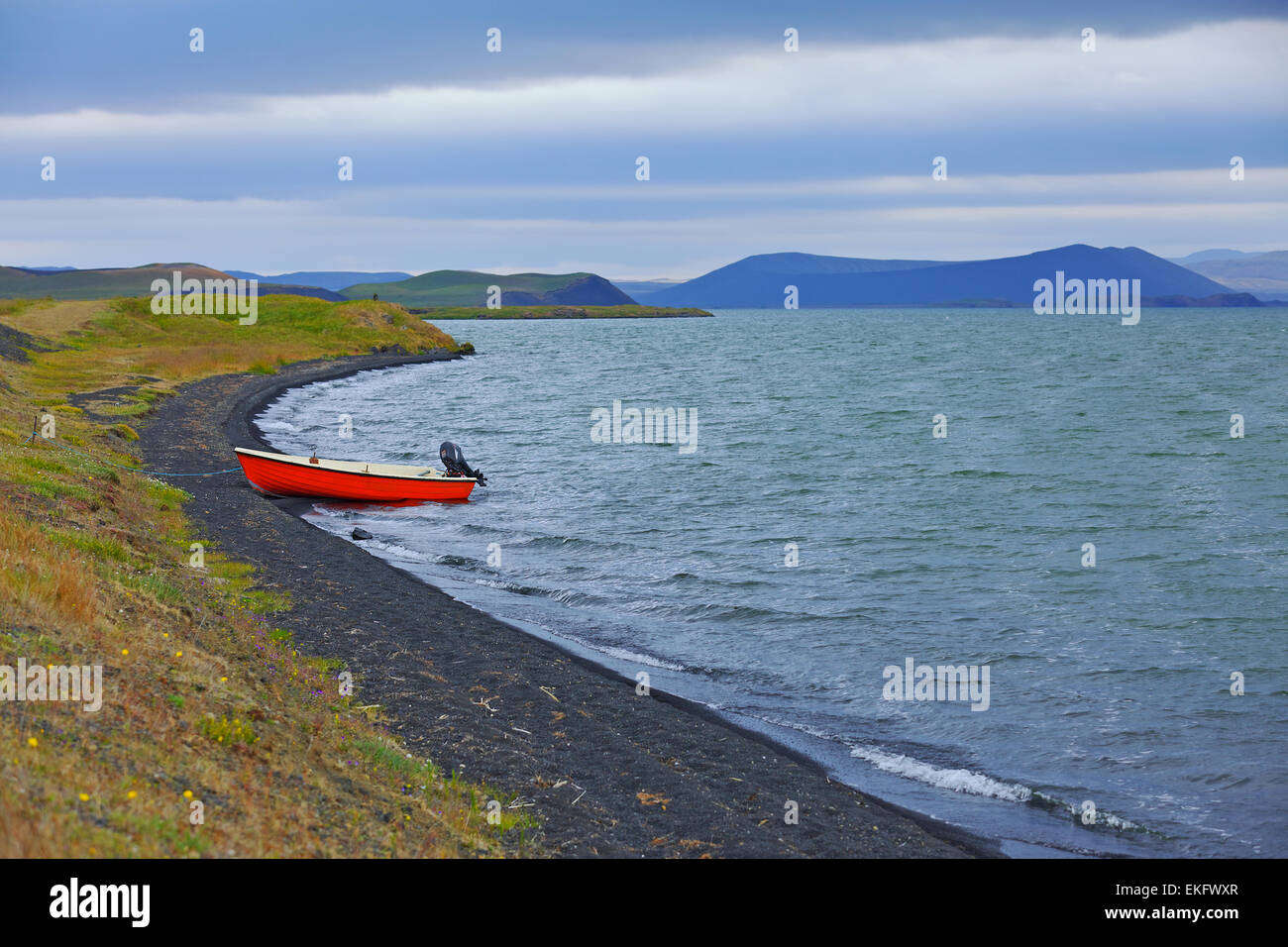 Island-Landschaft mit Boot Stockfoto