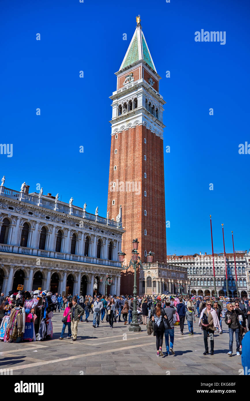 Piazza San Marco Oft Bekannt Auf Englisch Als Der St Markus Platz Venedig Italien Stockfotografie Alamy