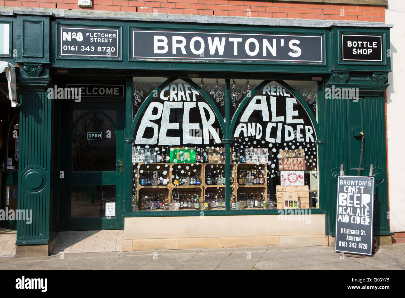 Browton der Flasche Shop, Ashton unter Lyne Stockfoto