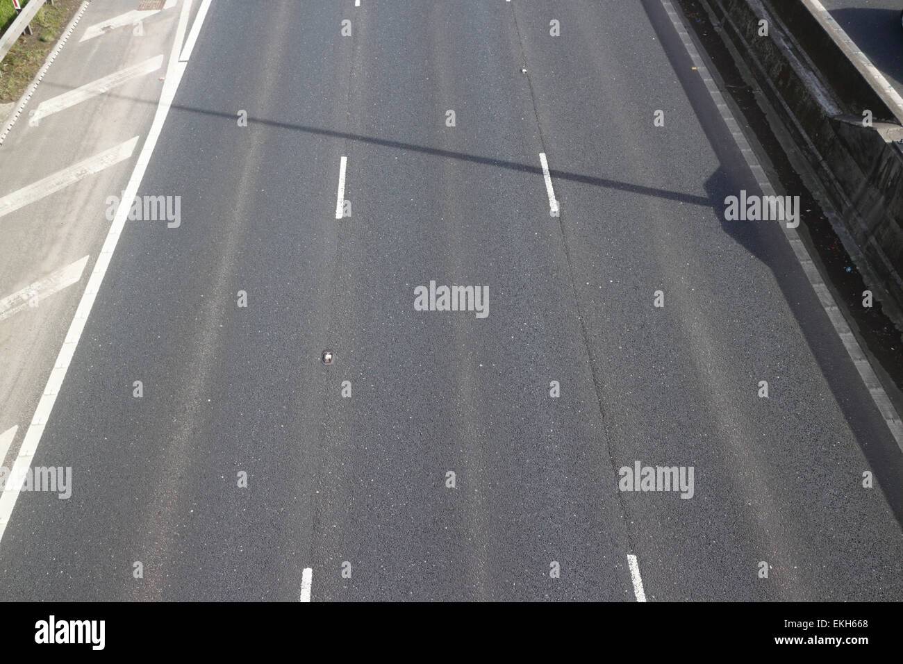 3 Spur Oberfläche M2 Autobahn in County Antrim-Nordirland Stockfoto