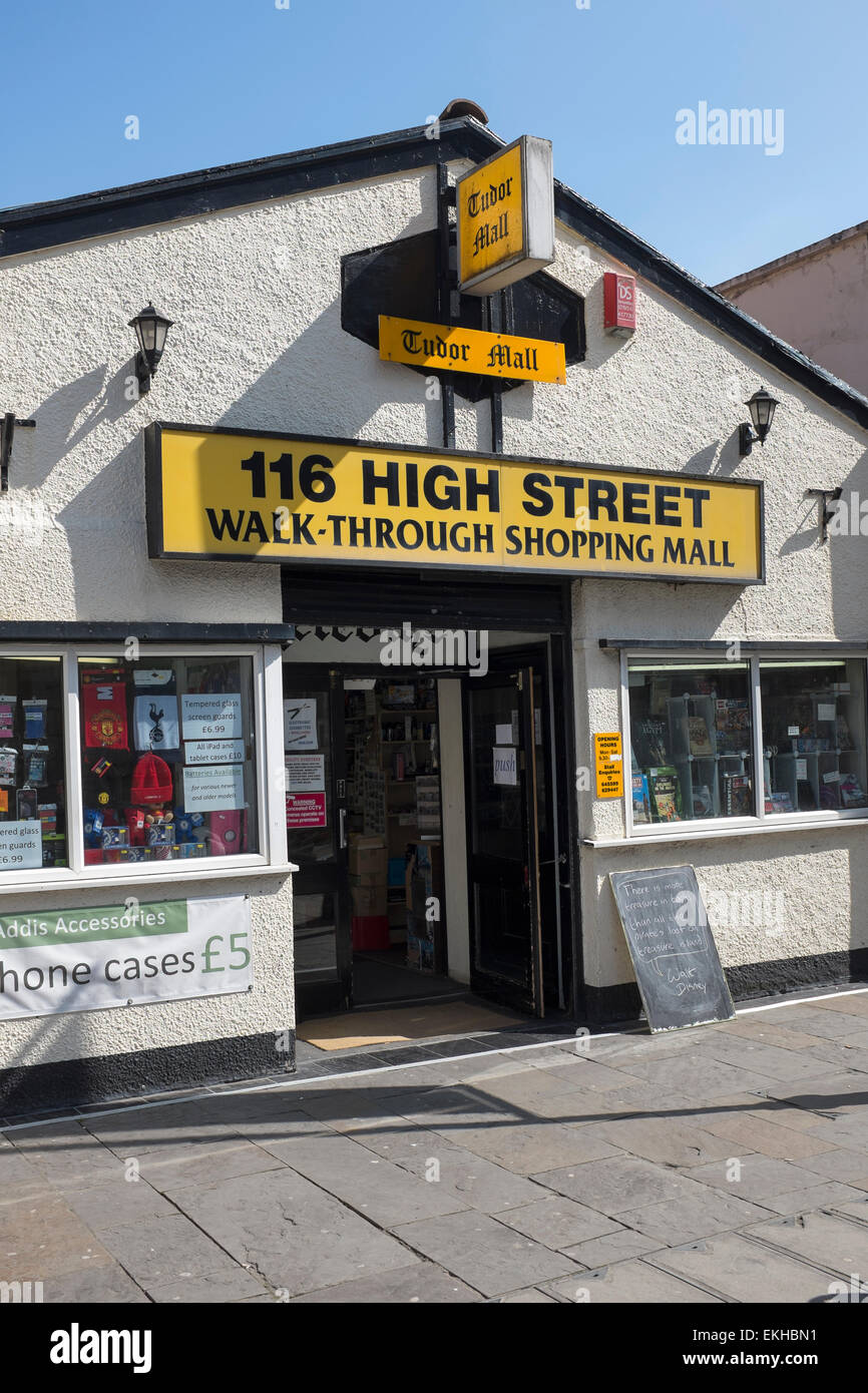 Tudor-116 Hight Street Mall Weston Super Mare North Somerset Stockfoto