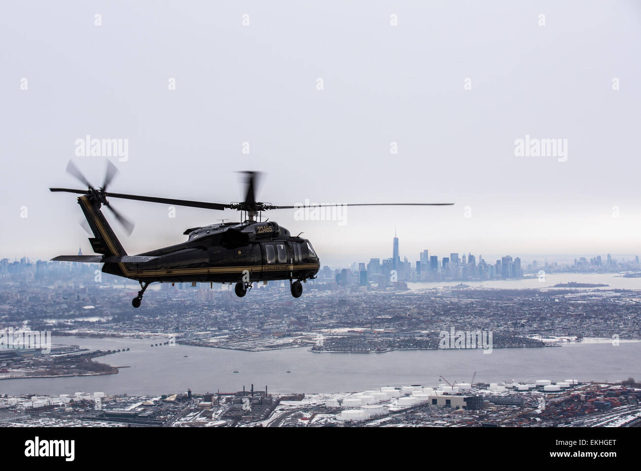 013114: OAM Hubschrauber hilft Patrol NJ-NY Himmel vor dem Super Bowl XLVIII.  Josh Denmark Stockfoto