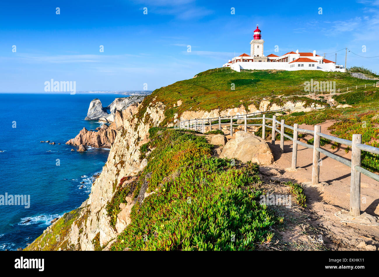 Portugal. Cabo da Roca und der Leuchtturm über Atlantik, der westlichste Punkt des europäischen Festlandes. Stockfoto