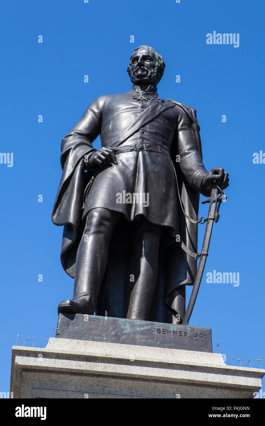 Eine Statue von Sir Henry Havelock, eine ehemalige britische General formgültig am Trafalgar Square in London. Stockfoto