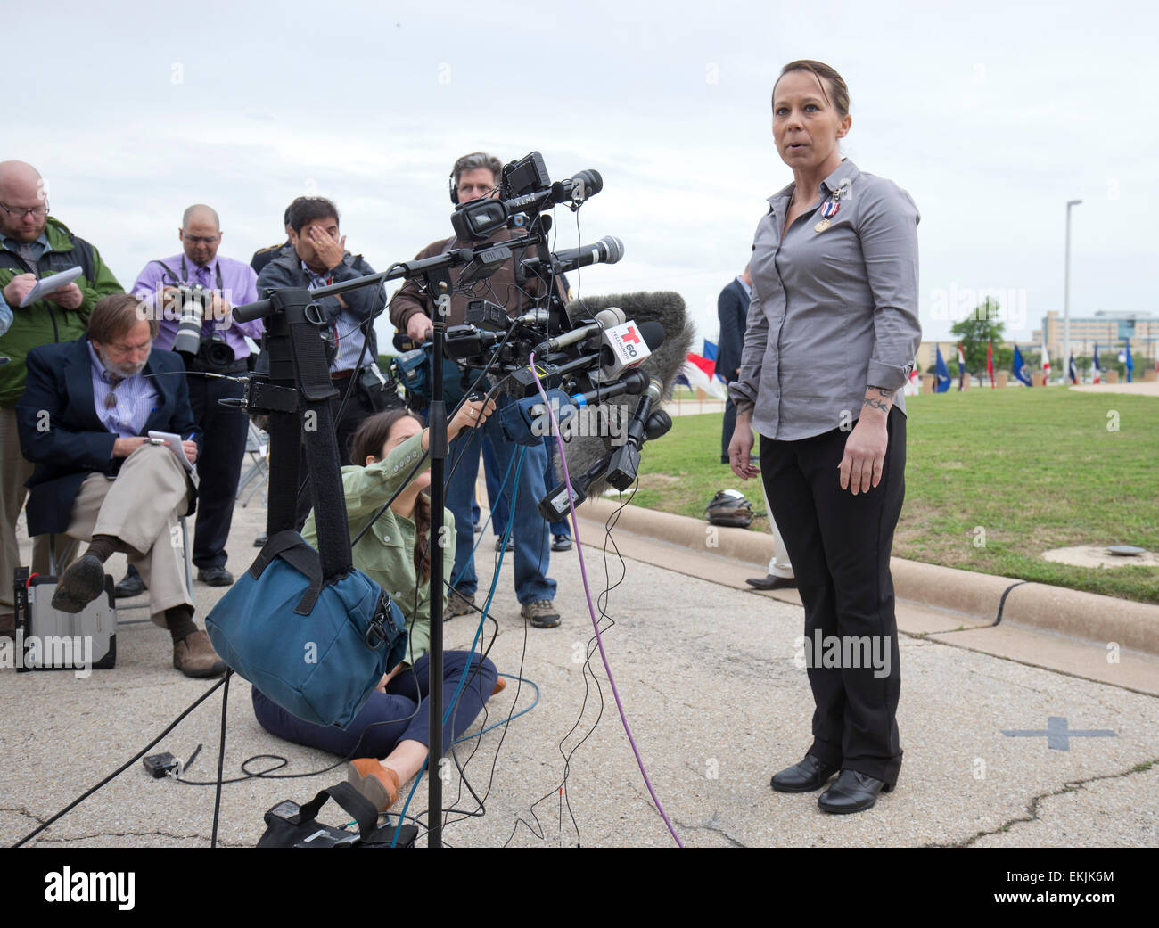 Kimberly Munley bei Purple Heart und Verteidigung der Freiheit Siegerehrung für die Opfer, Familie 2009 Terroranschlags in Fort Hood Stockfoto