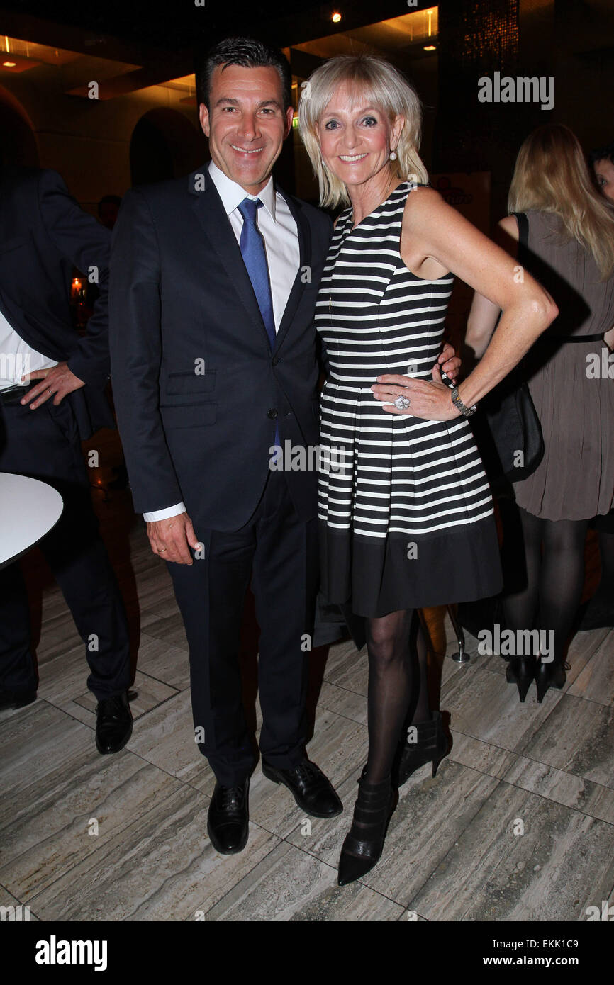 Felix Neureuther Freunde für Kinder-Gala im Hotel Sofitel Bayerpostl mit: Carl-Uwe Steeb, Christa Kinshofer Where: Erfurt, Deutschland bei: 6. Oktober 2014 Stockfoto