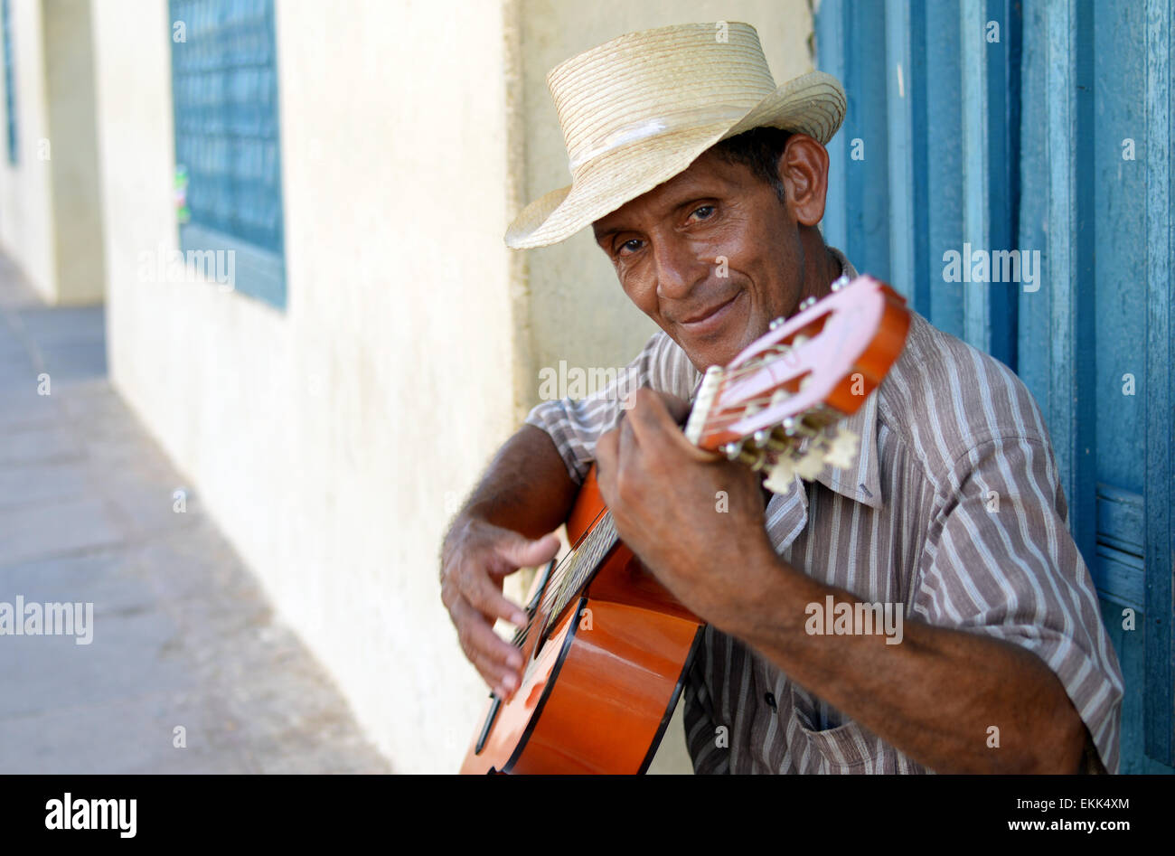 Eine glückliche kubanischen busker Stockfoto