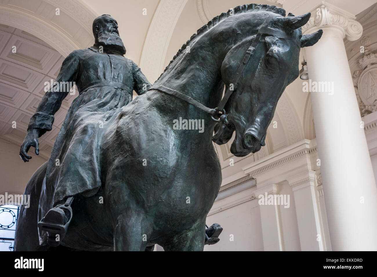 Reiterstandbild von Leopold II von Belgien im Cinquantenaire Museum / Jubelparkmuseum in Brüssel, Belgien Stockfoto