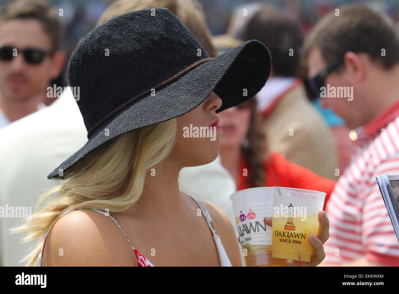 Hot Springs, Arkansas, USA. 11. April 2015. Arkansas Derby Tag Landschaft in Oaklawn Park in Hot Springs, AR. Justin Manning/ESW/CSM/Alamy Live-Nachrichten Stockfoto