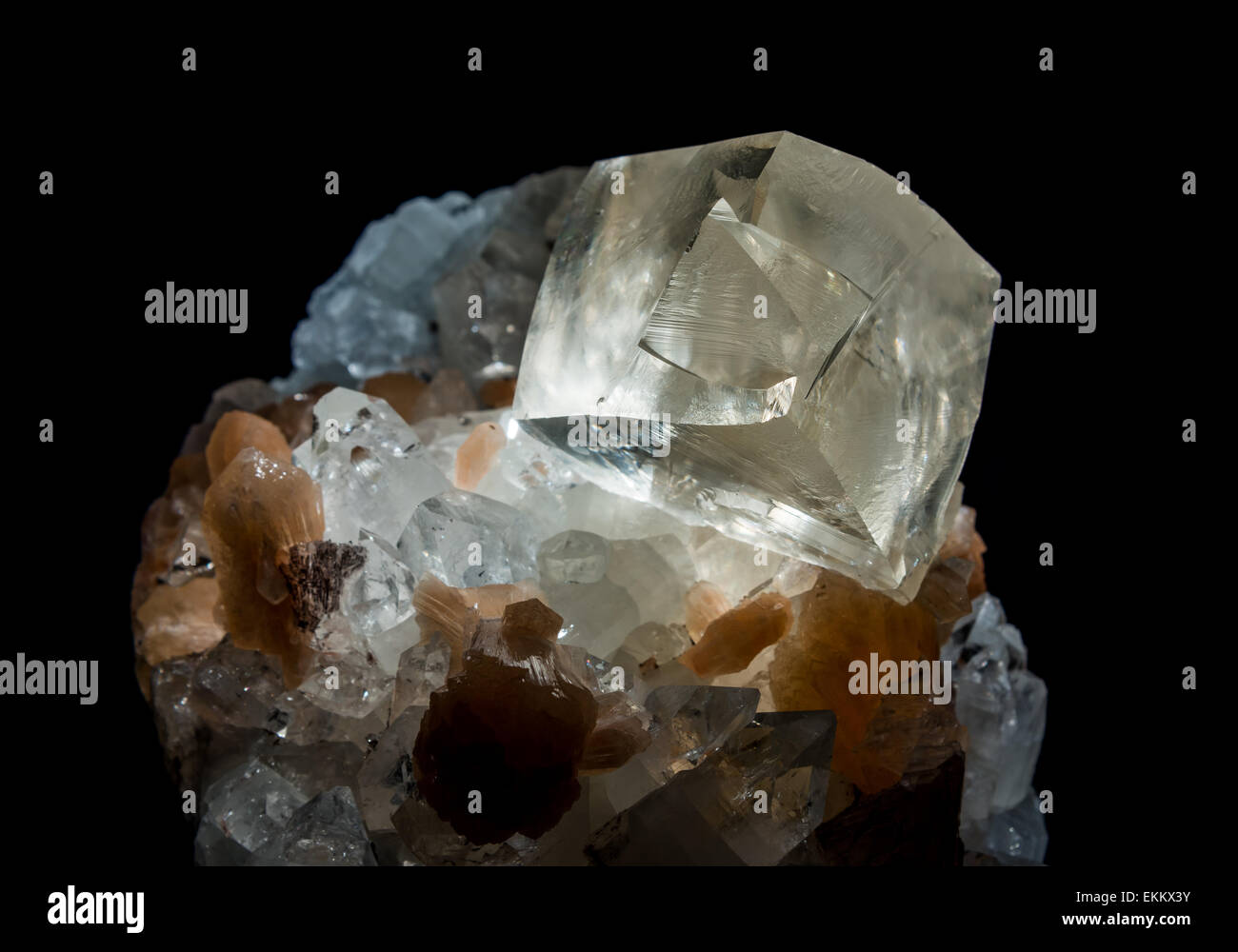 Farbloser Kristall Mineral Flussspat, Calciumfluorid (CaF2). Stockfoto