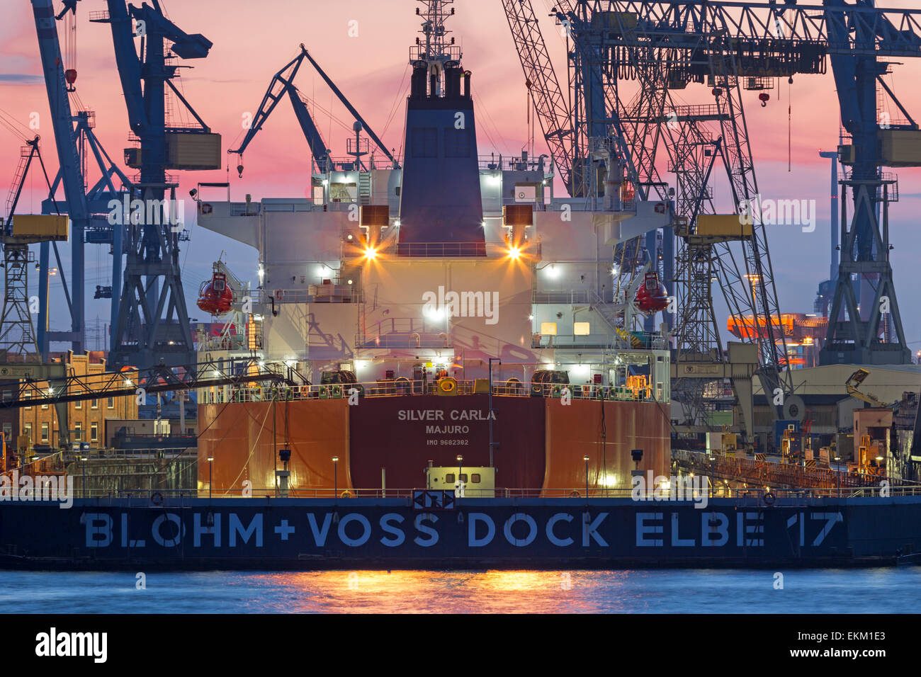 Tanker im Trockendock Blohm und Voss im Hafen Hamburg, Hamburg, Deutschland, Europa Stockfoto