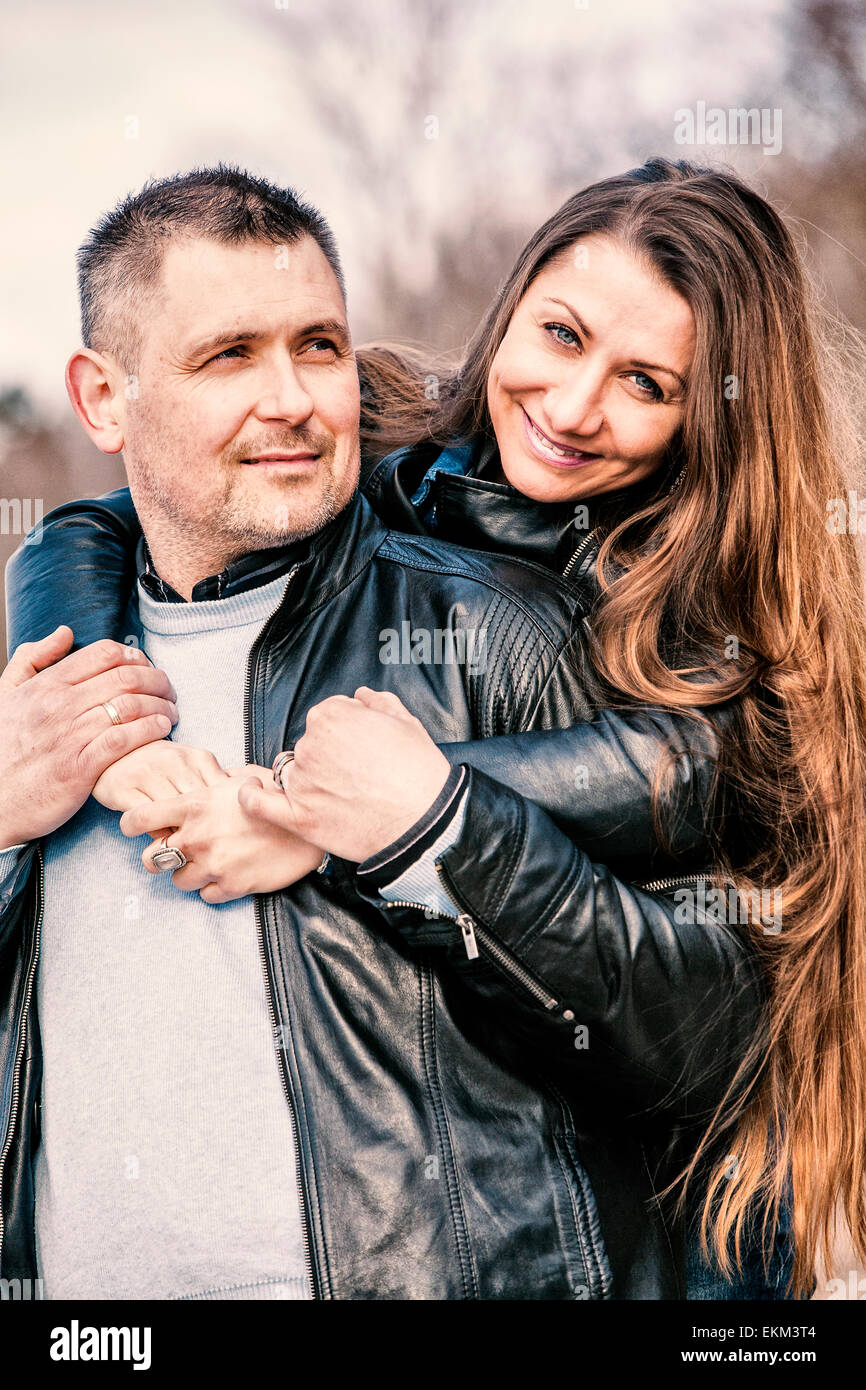 Paar mittleren Alters am Strand Stockfoto