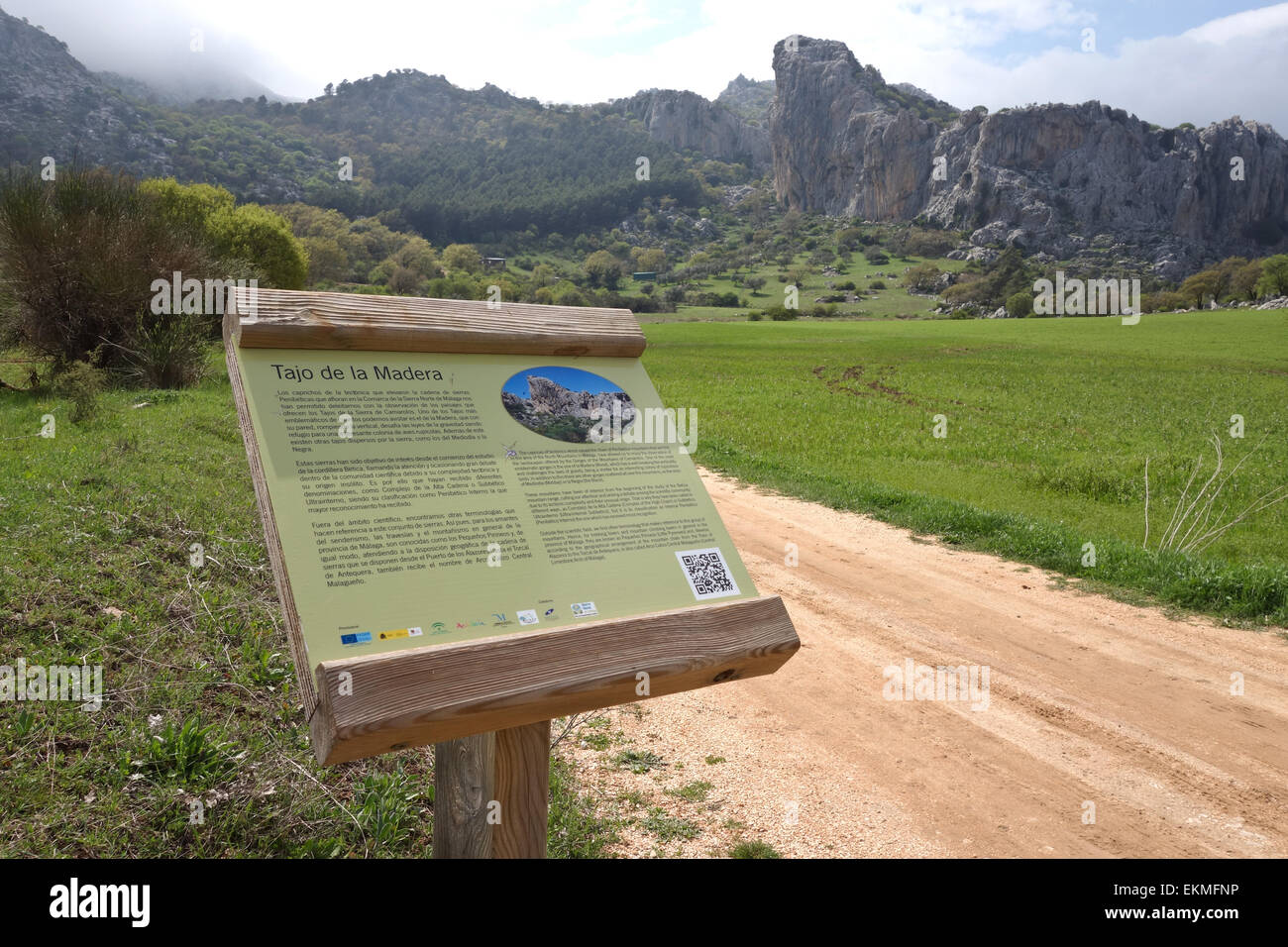 Tajo de Madera, malerische Landschaft, Kalkberge, Sierra Los Camarolos, Andalusien, Südspanien. Stockfoto