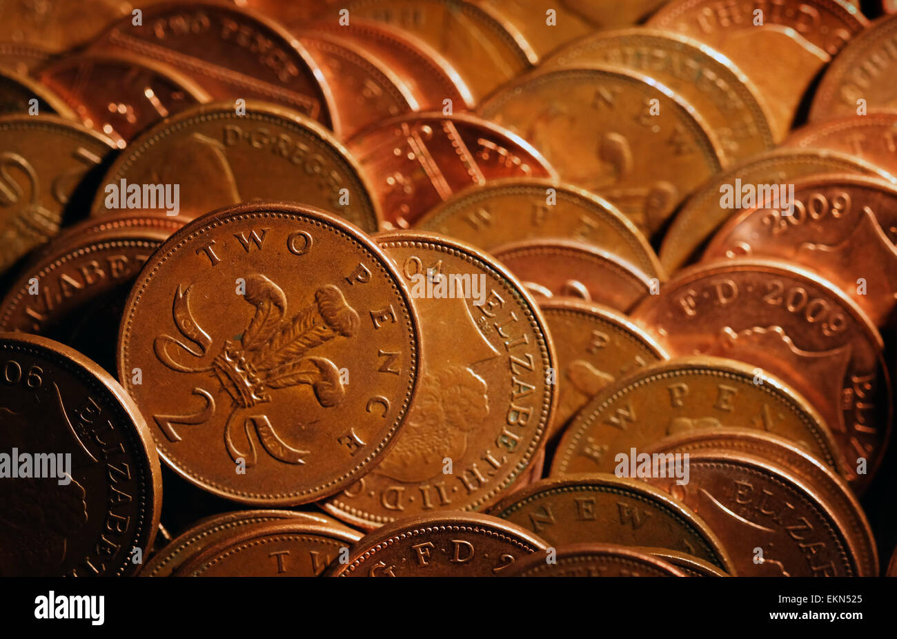 Zwei Pence Münzen in der Spielhalle Maschine. Stockfoto