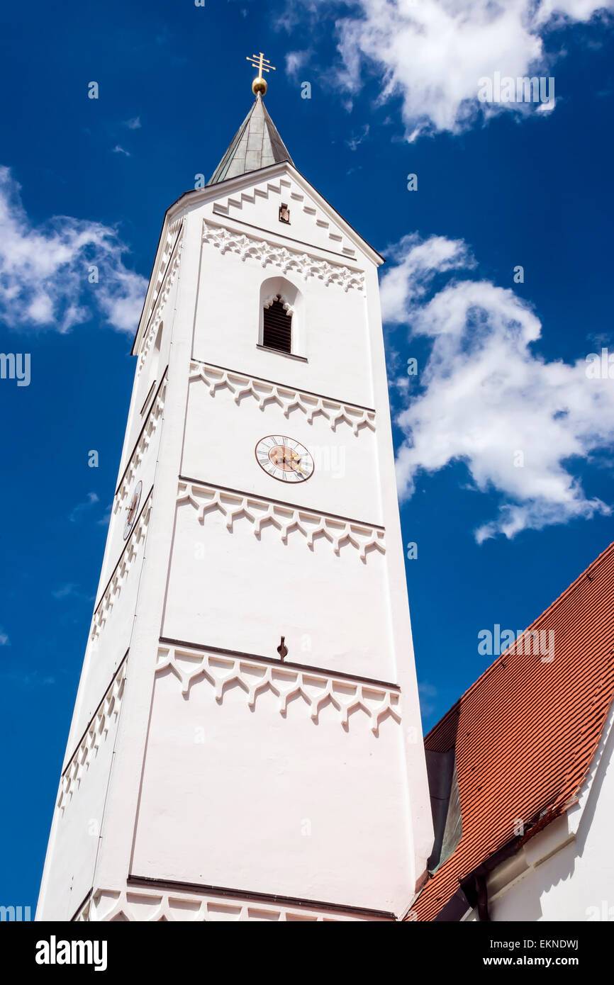 Kirchturm St. Leonhard Stockfoto