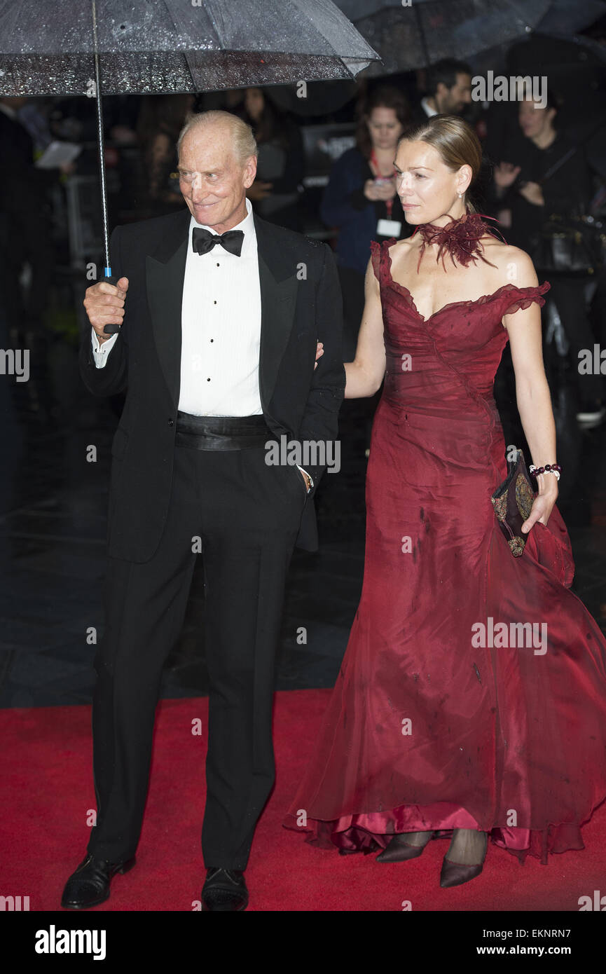 58. BFI London Film Festival: Opening Night - "The Imitation Game" Screening im Odeon Leicester Square - Ankünfte Featuring: Charles Dance und Frau Joanna Where: London, Vereinigtes Königreich bei: 8. Oktober 2014 Stockfoto