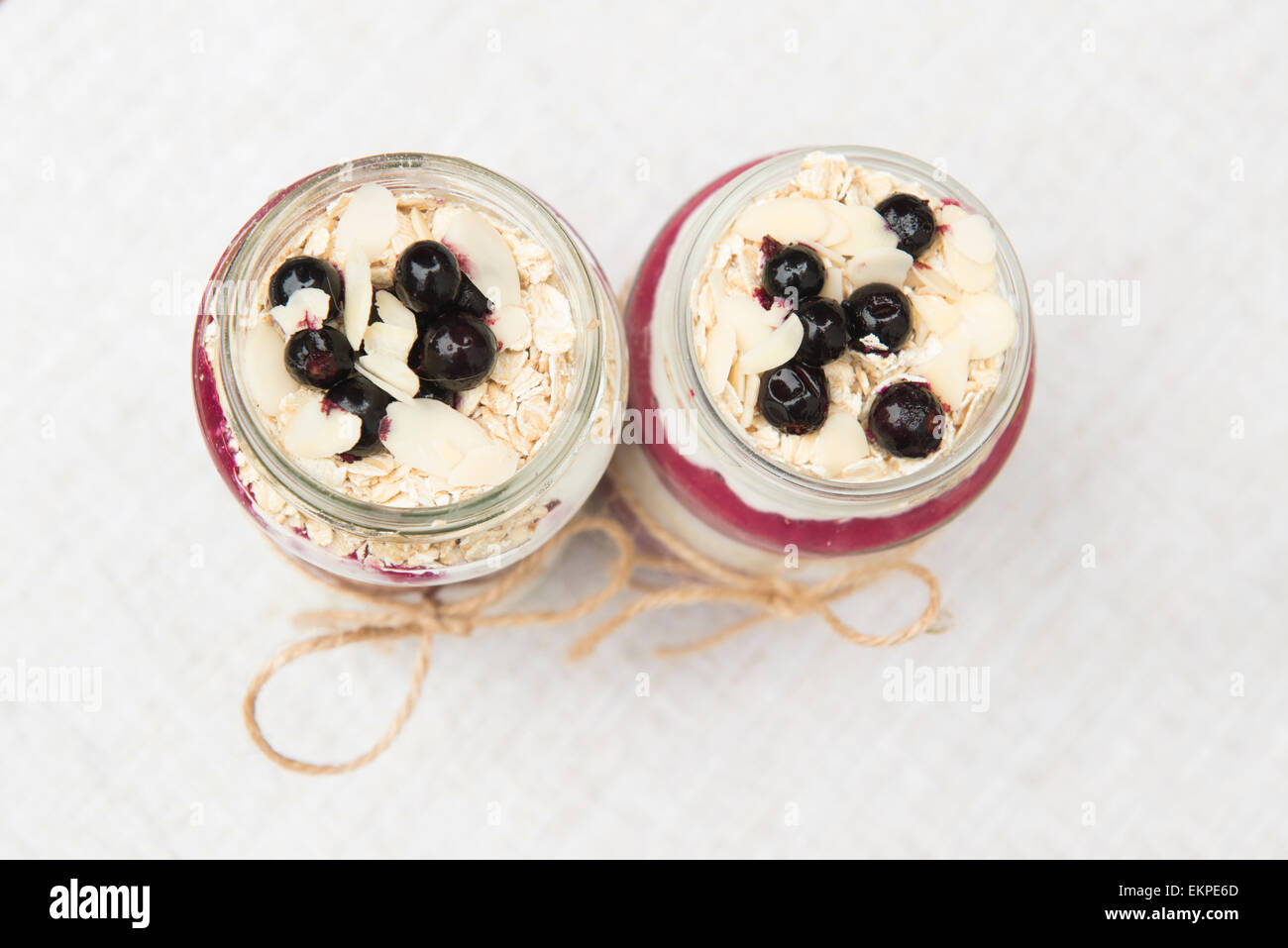 Joghurt und Beeren Parfait Stockfoto