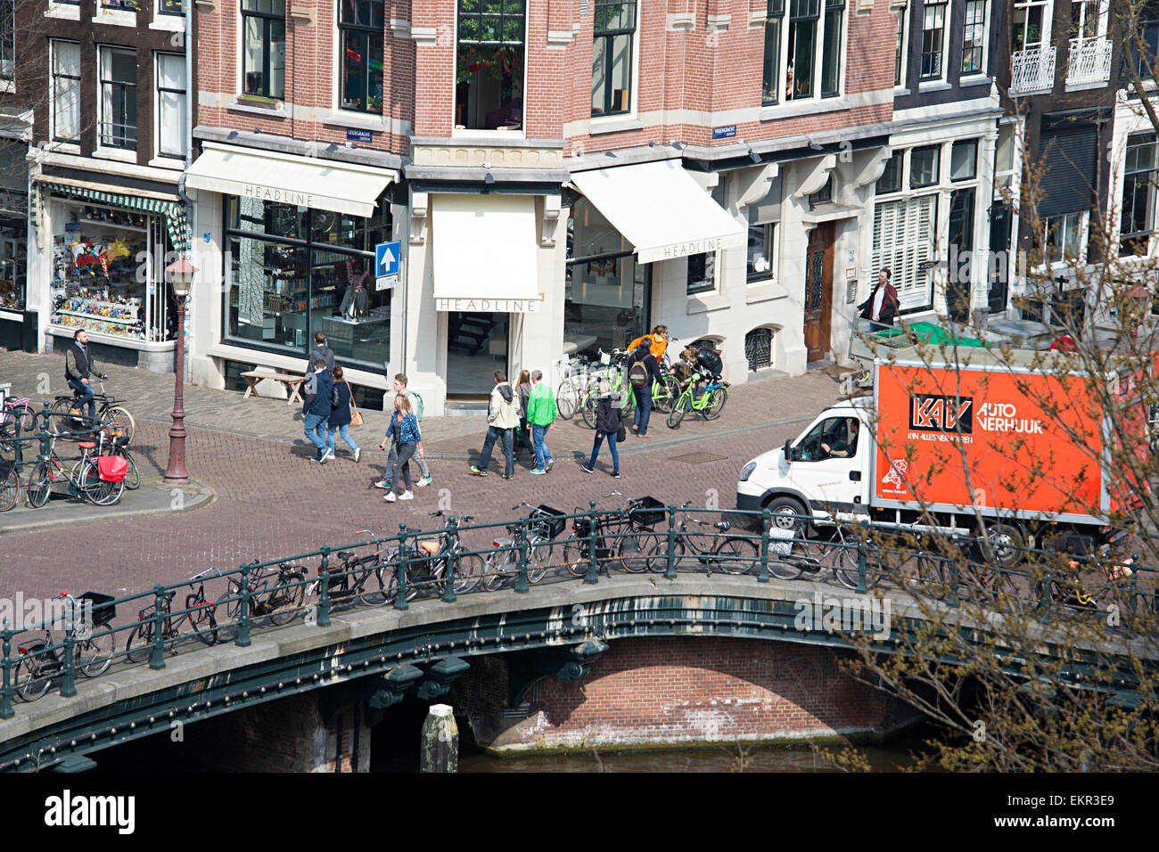Brücke an der Ecke der Herengracht Centrum und Leliegracht Centrum, Amsterdam Stockfoto