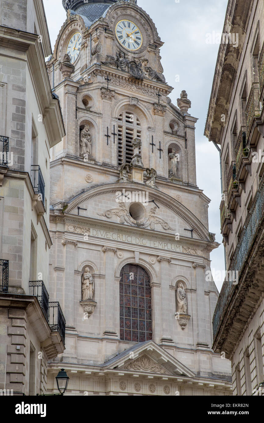 Eglise sainte croix Fotos und Bildmaterial in hoher Auflösung Alamy