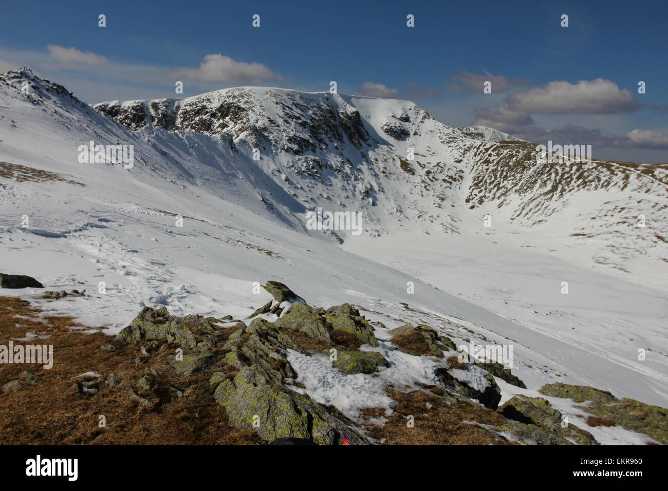 Lakelandpoeten Schnee. Winter-Swirral Rand striding edge Stockfoto