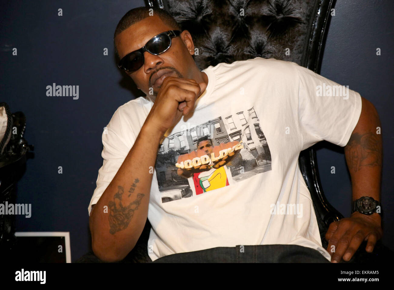 "Black Jesus" Sterne Slink Johnson von Edidons "Real Talk Show" Featuring hält: Johnson wo Slink: Hollywood, Kalifornien, USA bei: 9. Oktober 2014 Stockfoto