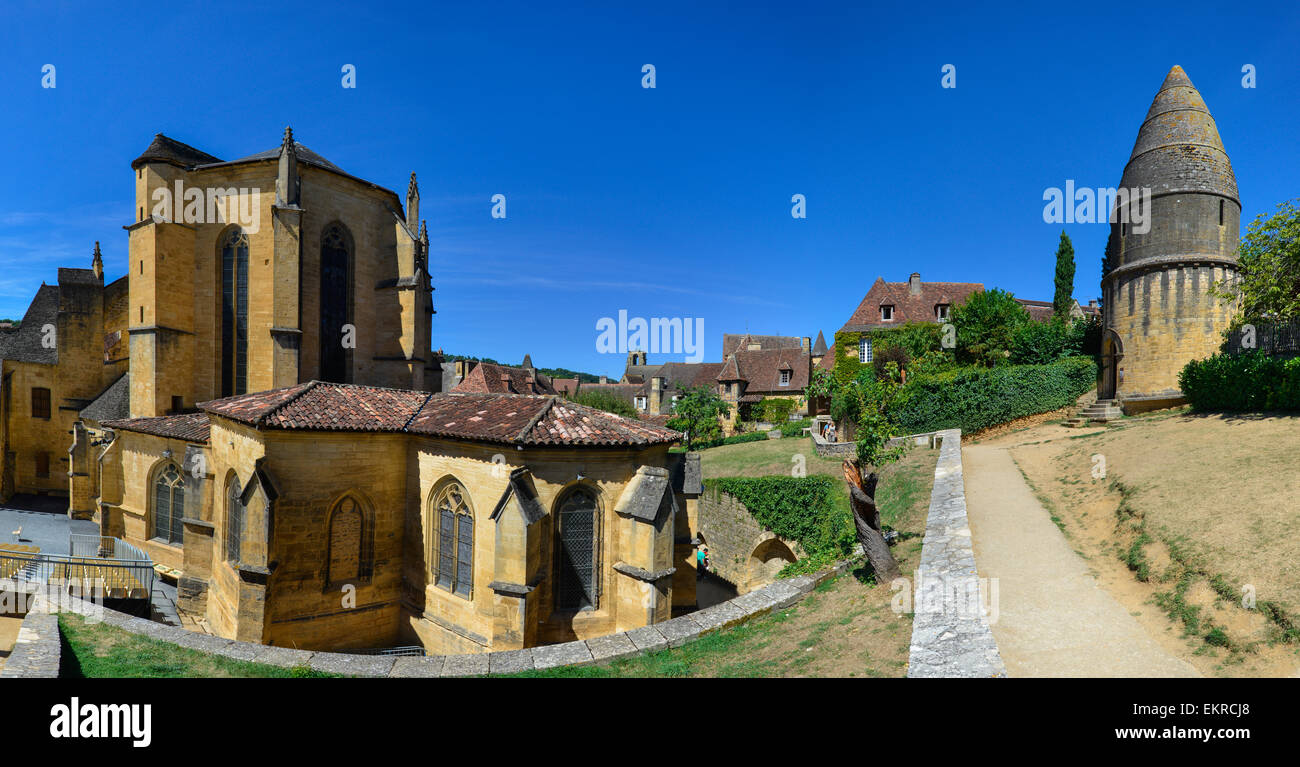 Kathedrale St-Sacerdos und Lanterne des Morts, Sarlat-la-Canéda, Perigord Noir, Dordogne, Aquitaine, Frankreich Stockfoto