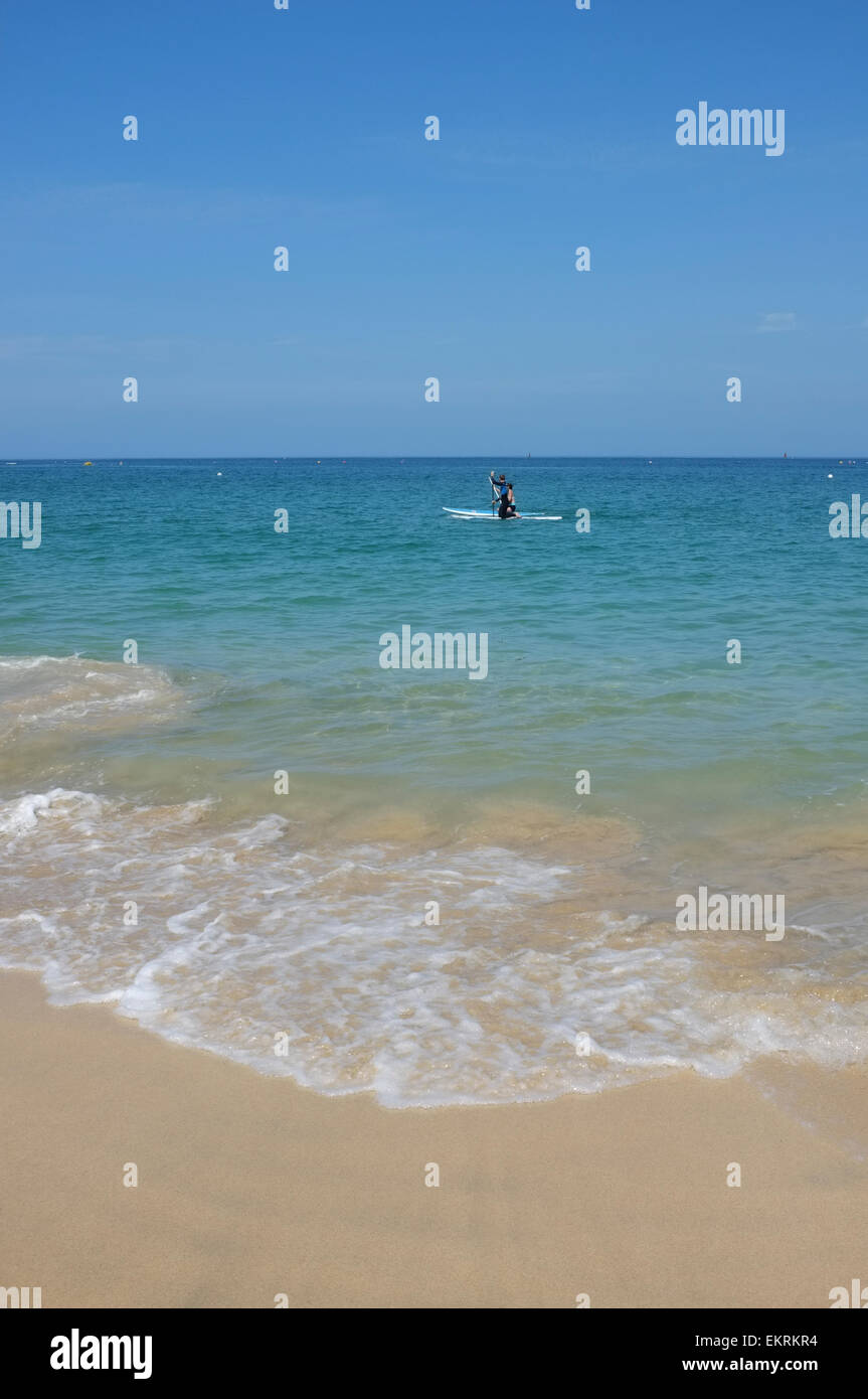 Spaß auf dem Wasser am Porthminster Beach in St Ives Cornwall Stockfoto