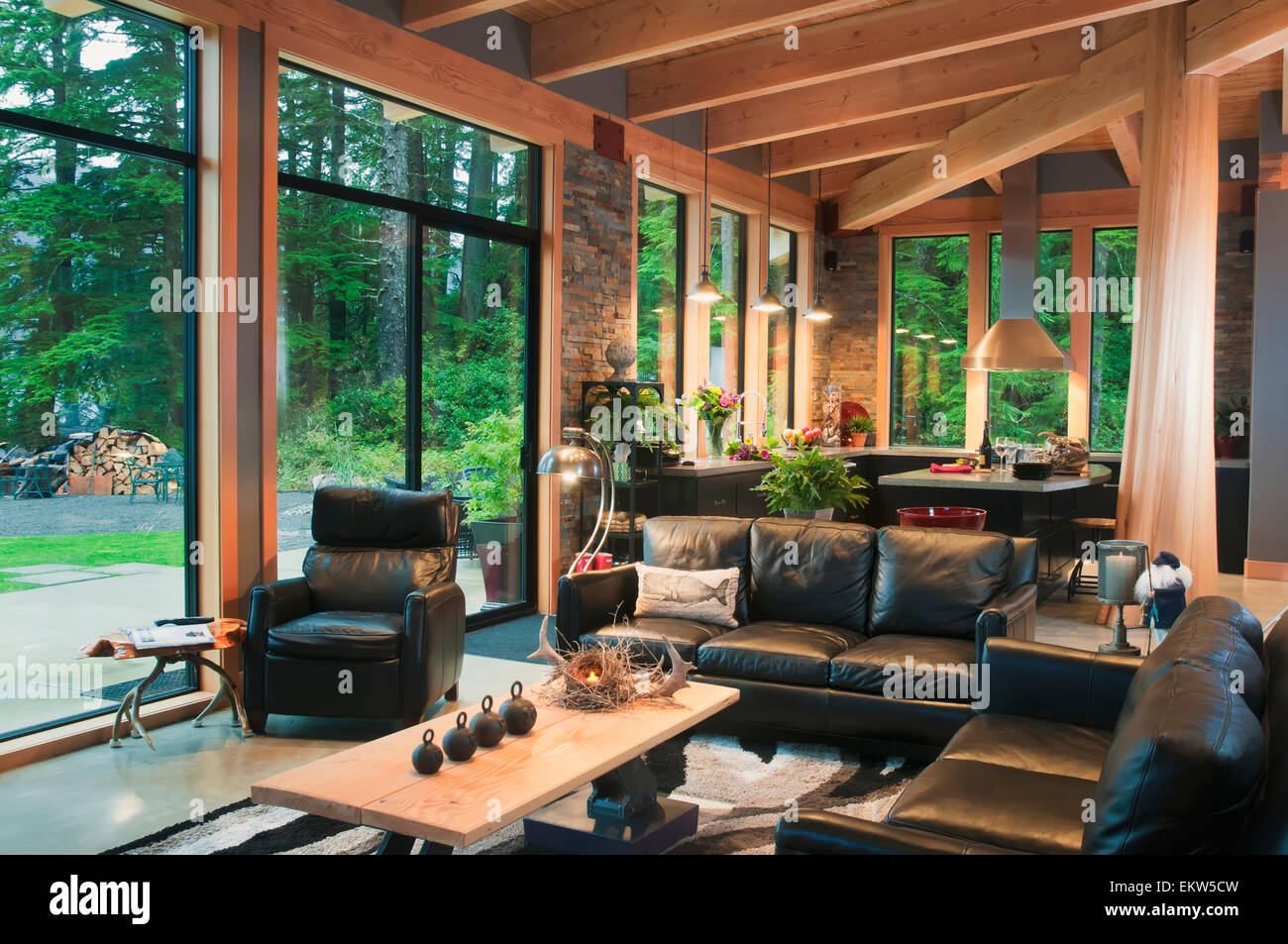 Dieses Meer Haus Verfugt Uber Aussicht Auf Das Offene Wasser Port