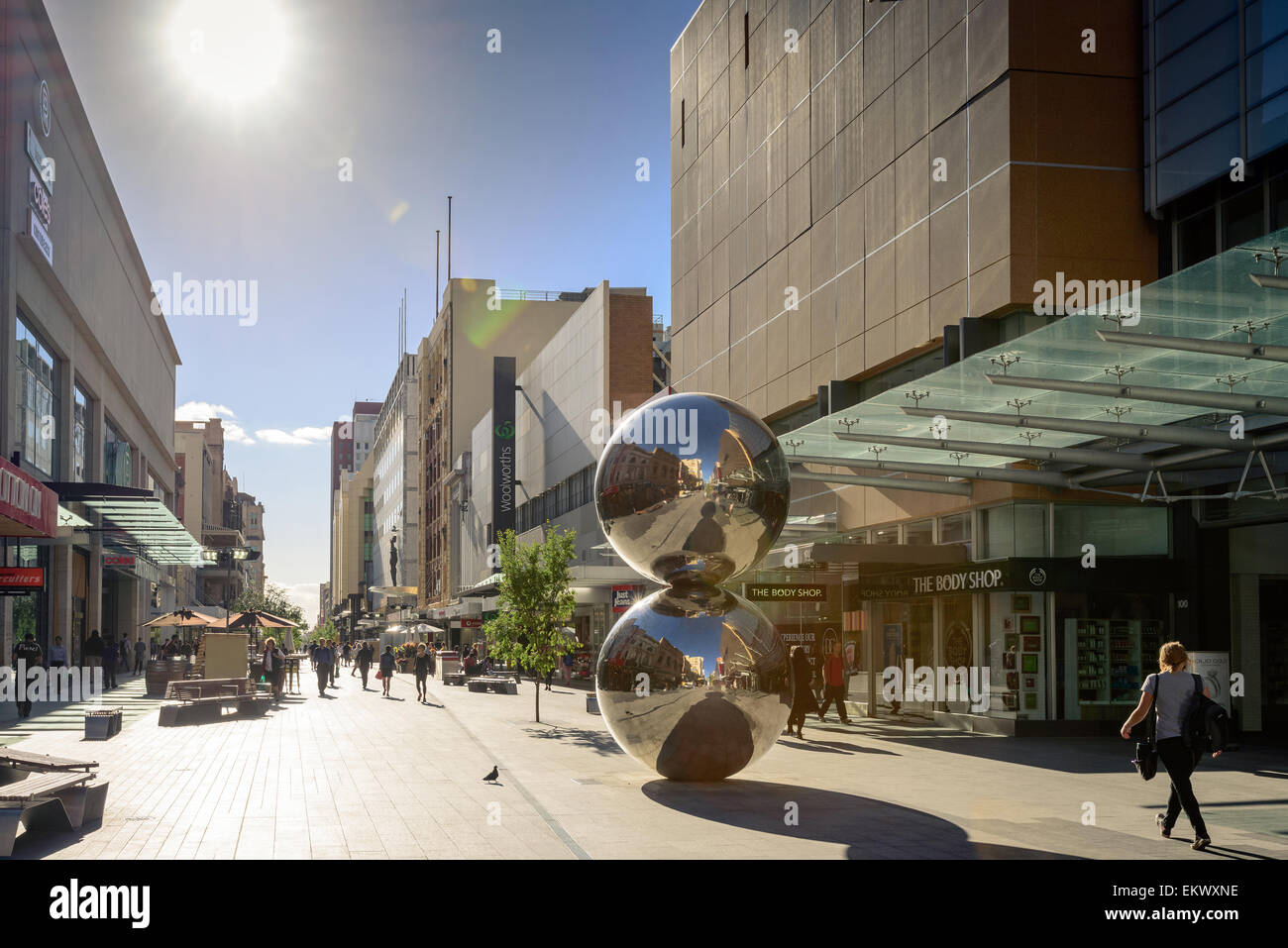 Rundle mall plaza -Fotos und -Bildmaterial in hoher Auflösung – Alamy