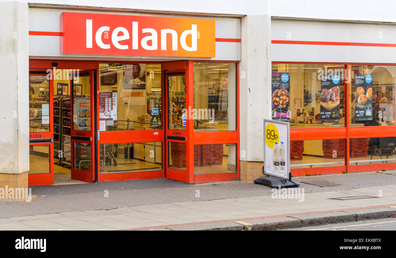 Island Grocery Store Front im Vereinigten Königreich. Stockfoto