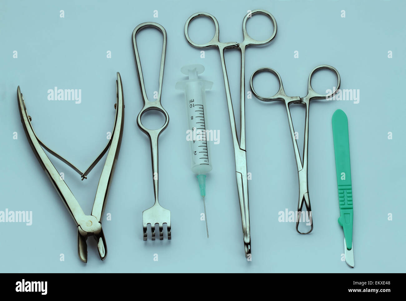 Chirurgische instrumente Fotos und Bildmaterial in hoher Auflösung