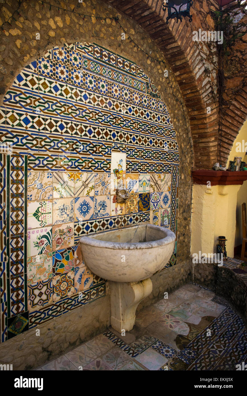 Antikes Waschbecken Stockfotos & Antikes Waschbecken Bilder - Alamy