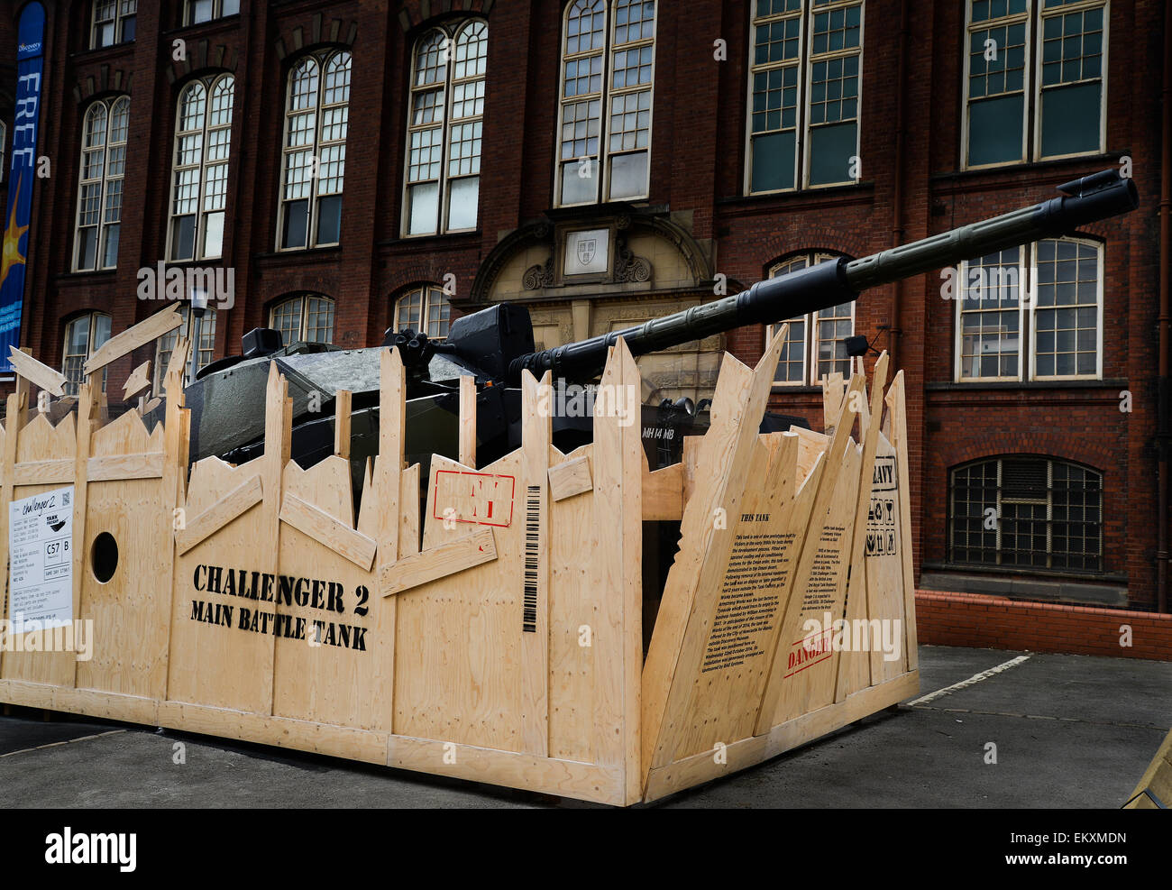 Der Challenger 2-Tank-Prototyp, das Discovery Museum in Newcastle Upon Tyne von Verteidigungsunternehmen BAE Systems gegeben. Stockfoto