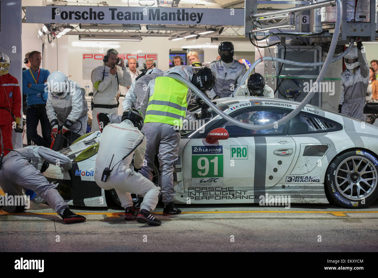 LE MANS, Frankreich - 14. Juni 2014: Porsche 911 RSR (#91, LM GTE PRO) Team Porsche AG Team Manthey (Deutschland) Stockfoto