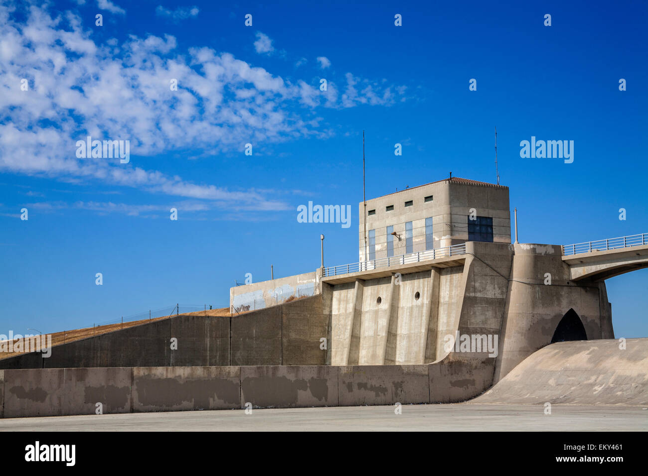 Sepulveda Damm, Sepulveda Basin Wildlife Reserve, San Fernando Valley, Los Angeles, Kalifornien, USA Stockfoto